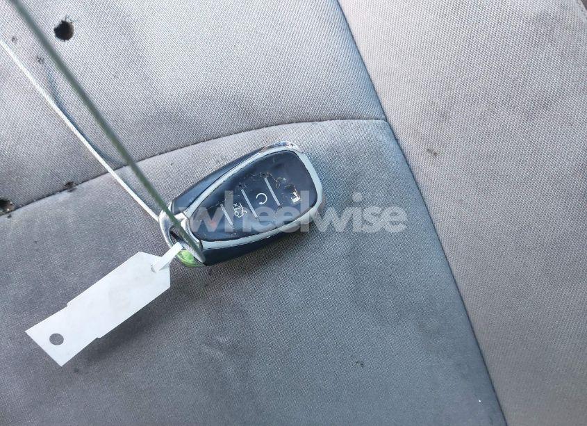 Photo 11 of 2016 Chevrolet Malibu 1LT (VIN 1G1ZE5ST9GF198199)