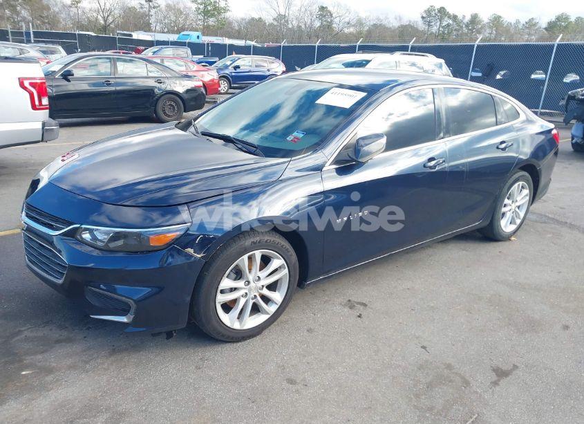 Photo 2 of 2016 Chevrolet Malibu 1LT (VIN 1G1ZE5ST9GF198199)