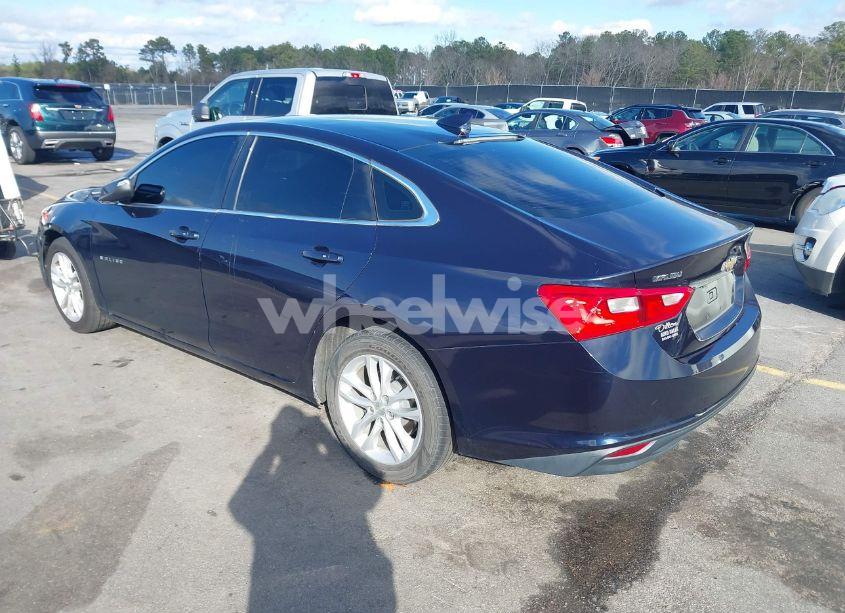 Photo 3 of 2016 Chevrolet Malibu 1LT (VIN 1G1ZE5ST9GF198199)