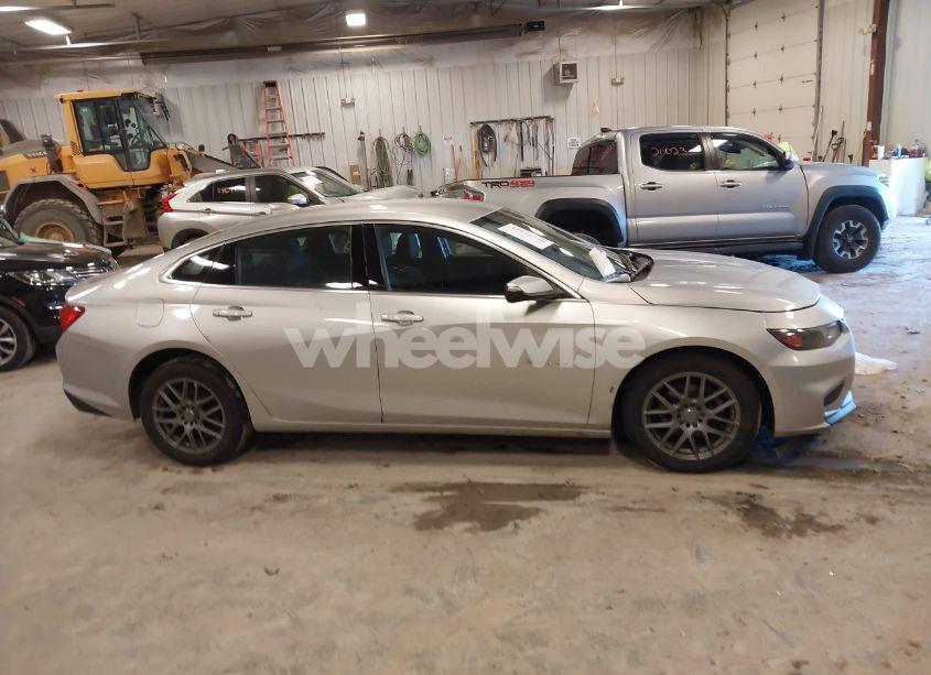 Photo 13 of 2016 Chevrolet Malibu 1LT (VIN 1G1ZE5ST9GF199630)