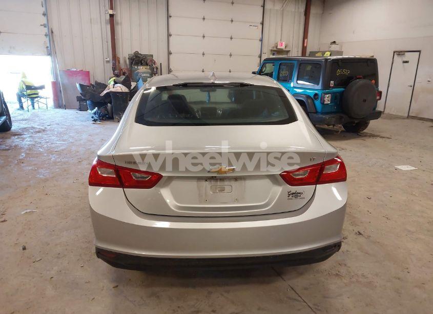 Photo 16 of 2016 Chevrolet Malibu 1LT (VIN 1G1ZE5ST9GF199630)