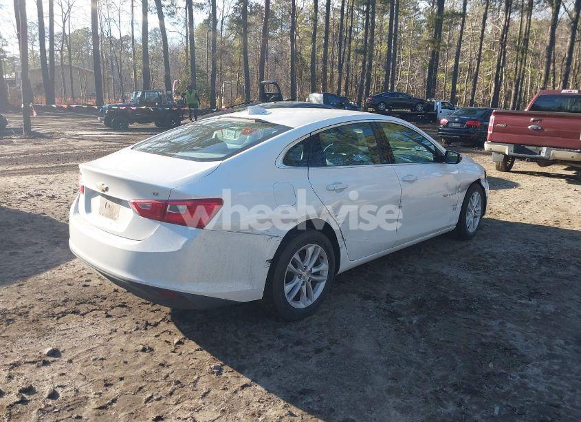Photo 4 of 2016 Chevrolet Malibu 1LT (VIN 1G1ZE5ST9GF220668)