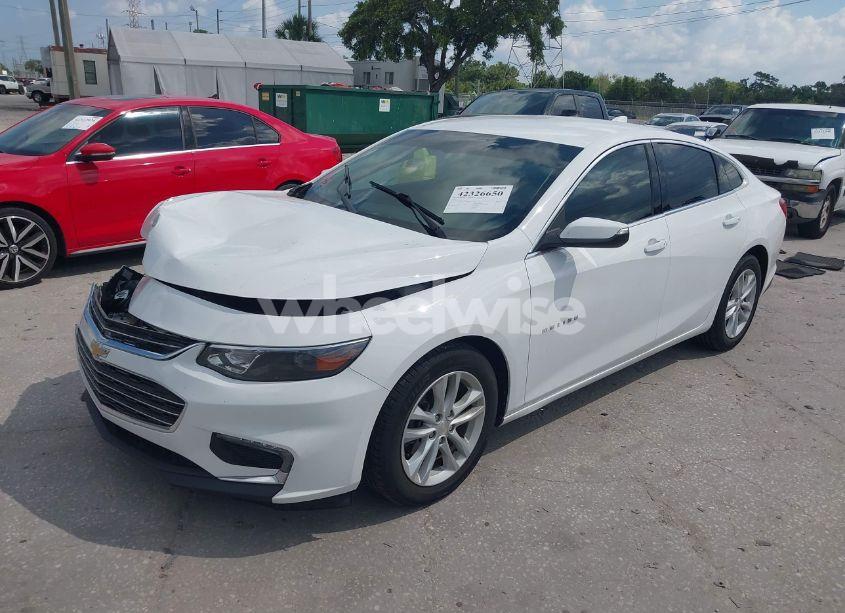 Photo 2 of 2016 Chevrolet Malibu 1LT (VIN 1G1ZE5ST9GF232416)