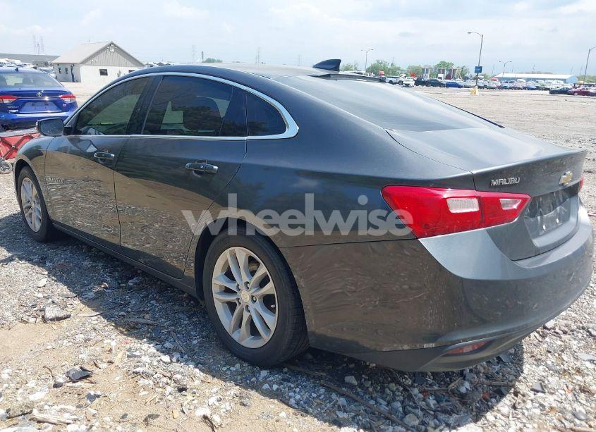 Photo 3 of 2016 Chevrolet Malibu 1LT (VIN 1G1ZE5ST9GF240628)