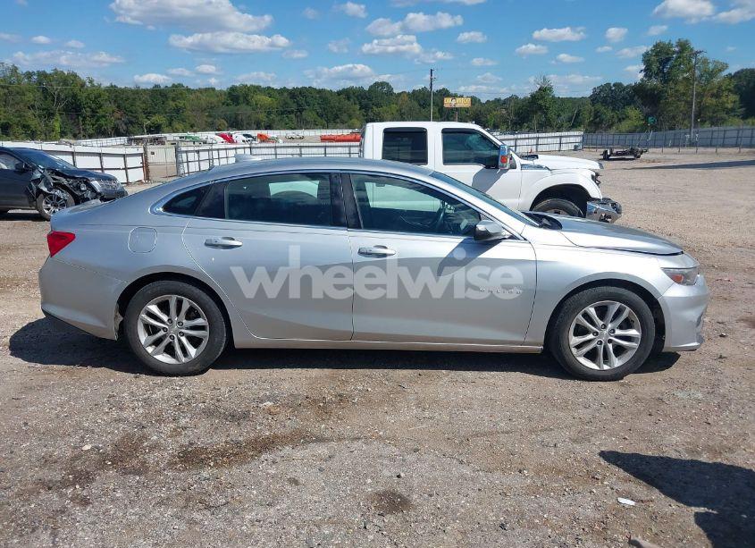 Photo 14 of 2016 Chevrolet Malibu 1LT (VIN 1G1ZE5ST9GF244422)