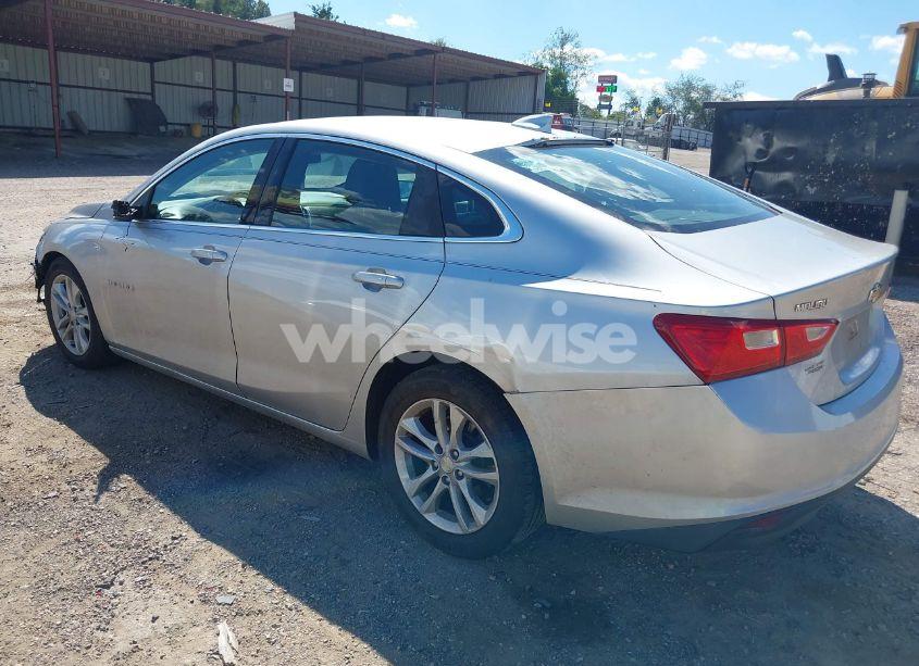 Photo 3 of 2016 Chevrolet Malibu 1LT (VIN 1G1ZE5ST9GF244422)