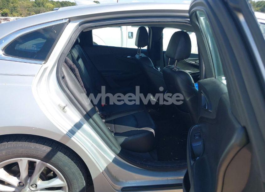 Photo 8 of 2016 Chevrolet Malibu 1LT (VIN 1G1ZE5ST9GF244422)