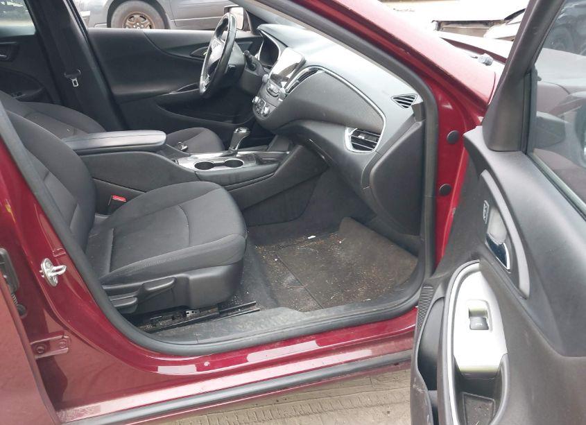 Photo 5 of 2016 Chevrolet Malibu 1LT (VIN 1G1ZE5ST9GF281986)