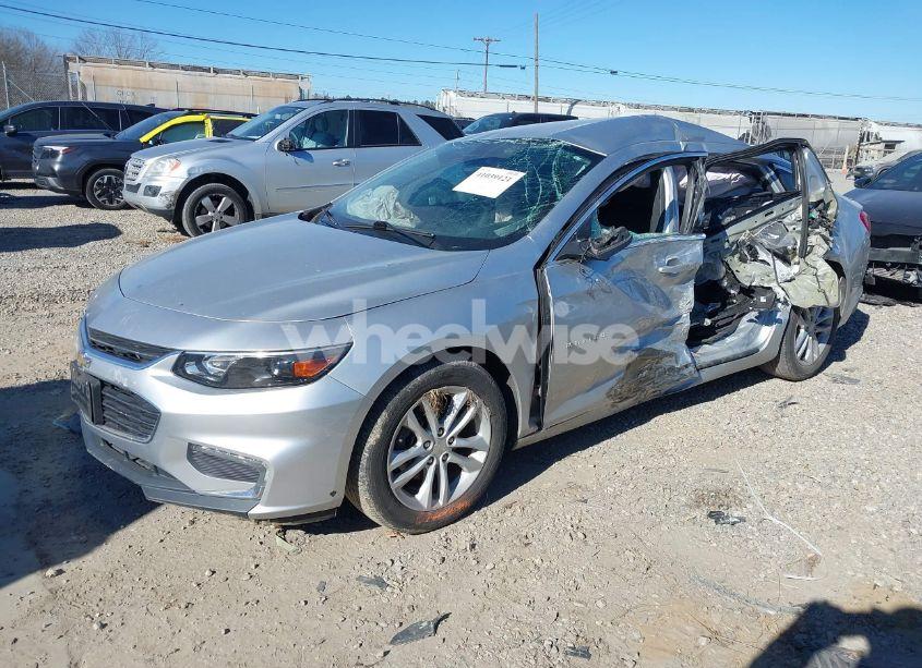 Photo 2 of 2016 Chevrolet Malibu 1LT (VIN 1G1ZE5ST9GF311035)