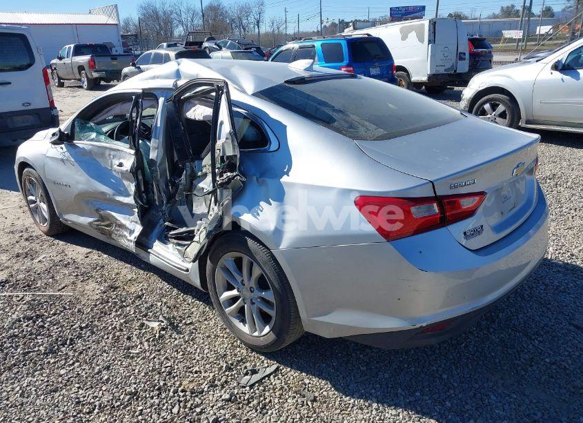 Photo 3 of 2016 Chevrolet Malibu 1LT (VIN 1G1ZE5ST9GF311035)