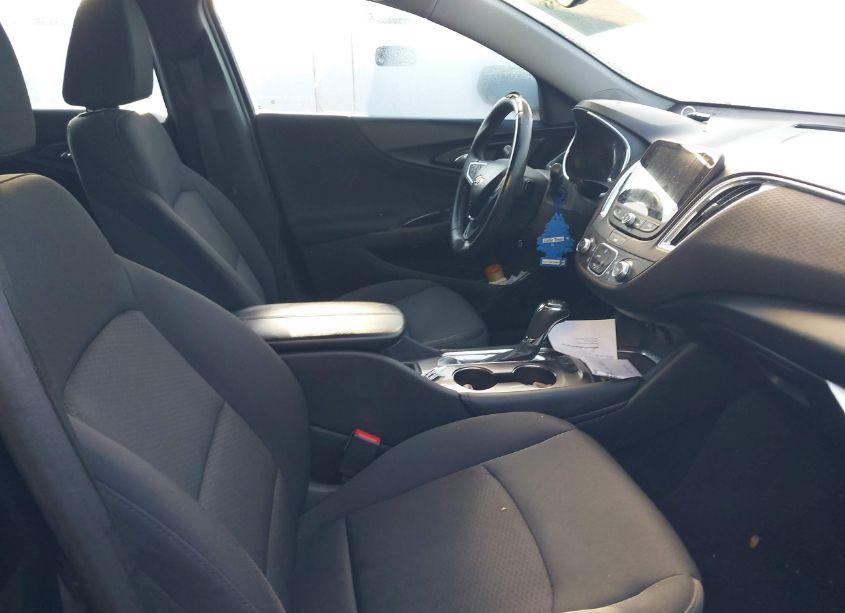 Photo 5 of 2016 Chevrolet Malibu 1LT (VIN 1G1ZE5ST9GF333729)