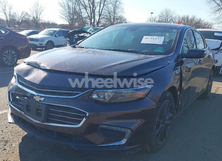 Photo 2 of 2016 Chevrolet Malibu 1LT (VIN 1G1ZE5ST9GF341779)