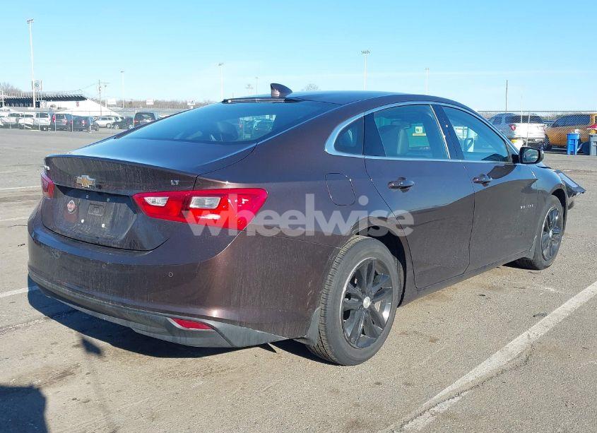 Photo 4 of 2016 Chevrolet Malibu 1LT (VIN 1G1ZE5ST9GF341779)