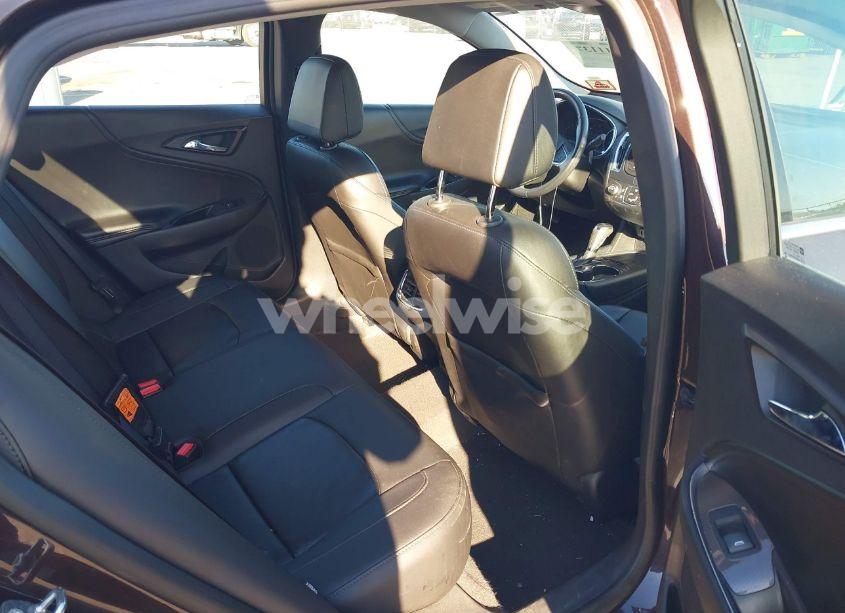 Photo 8 of 2016 Chevrolet Malibu 1LT (VIN 1G1ZE5ST9GF341779)