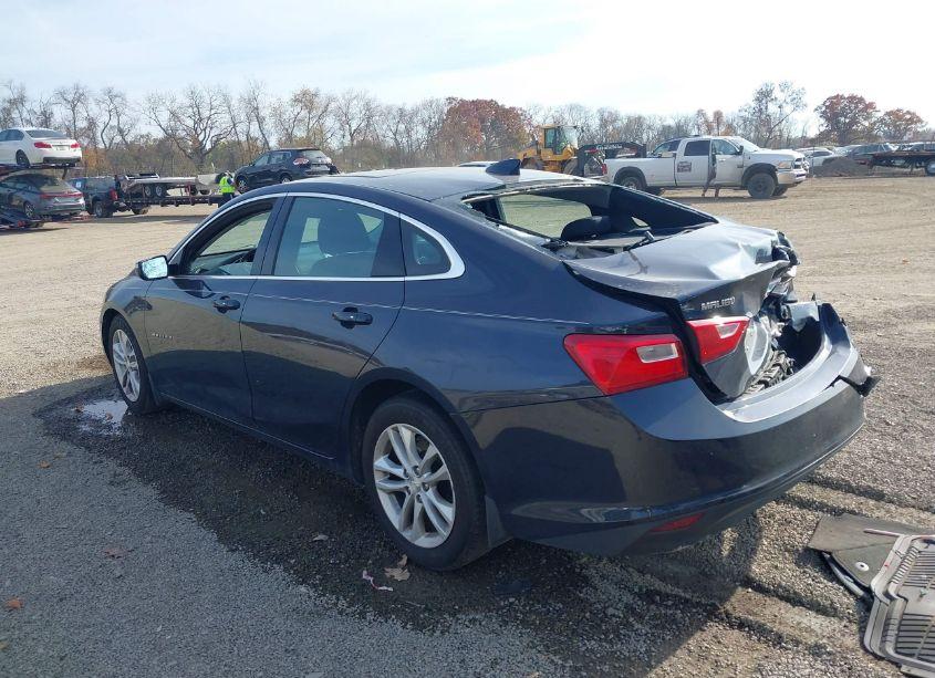 Photo 3 of 2016 Chevrolet Malibu 1LT (VIN 1G1ZE5ST9GF353236)