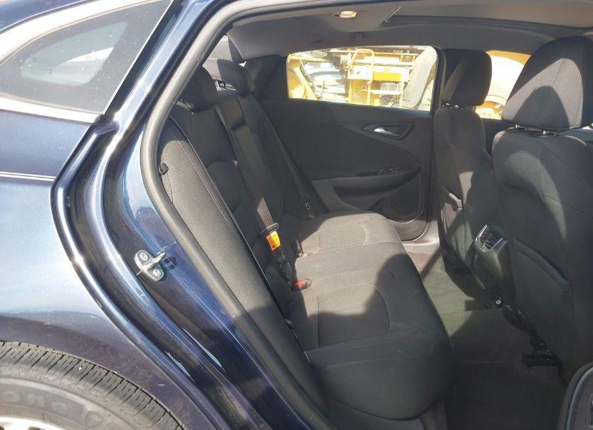 Photo 8 of 2016 Chevrolet Malibu 1LT (VIN 1G1ZE5ST9GF353236)