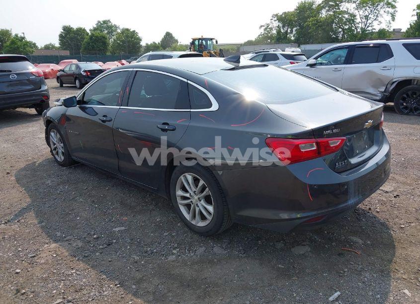Photo 3 of 2017 Chevrolet Malibu 1LT (VIN 1G1ZE5ST9HF105750)