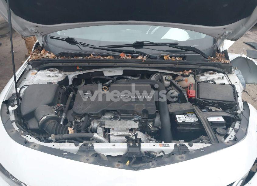 Photo 10 of 2017 Chevrolet Malibu 1LT (VIN 1G1ZE5ST9HF114349)