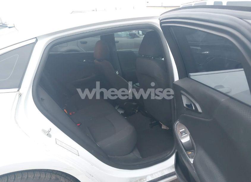 Photo 8 of 2017 Chevrolet Malibu 1LT (VIN 1G1ZE5ST9HF114349)