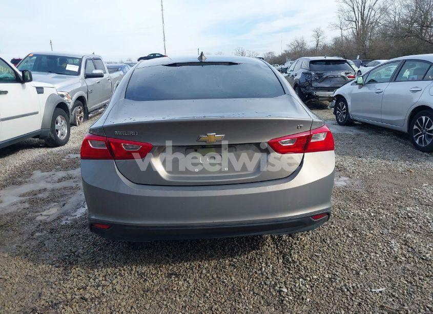 Photo 16 of 2017 Chevrolet Malibu 1LT (VIN 1G1ZE5ST9HF118742)