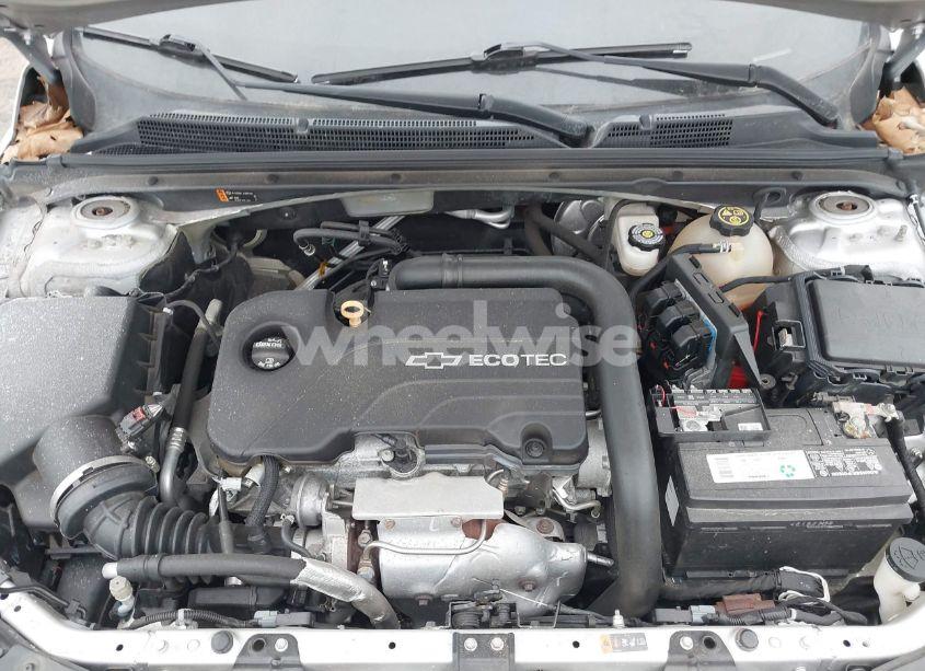 Photo 10 of 2017 Chevrolet Malibu 1LT (VIN 1G1ZE5ST9HF121382)