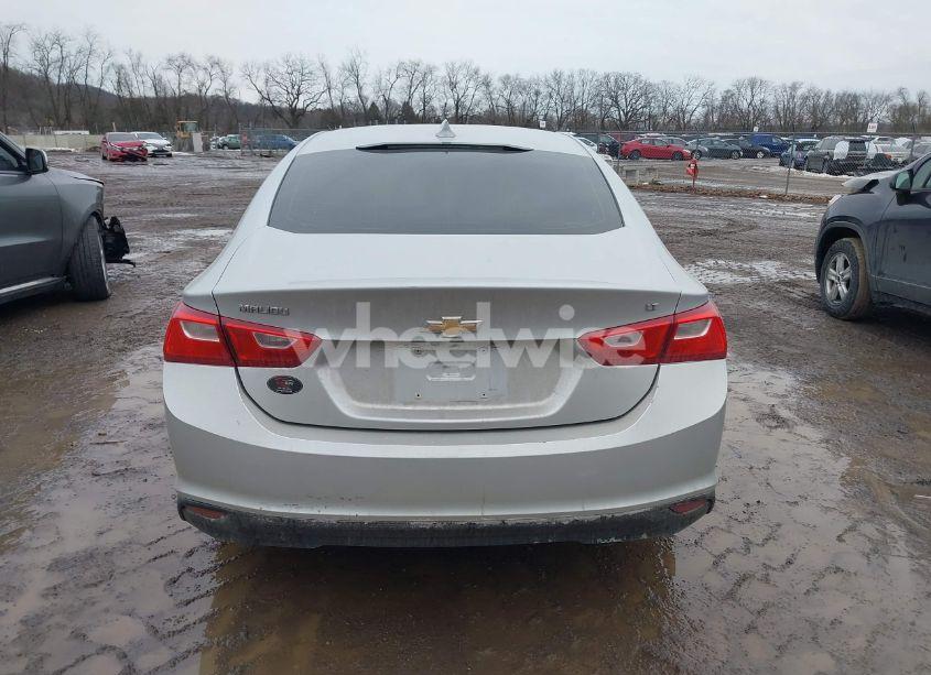 Photo 16 of 2017 Chevrolet Malibu 1LT (VIN 1G1ZE5ST9HF121382)