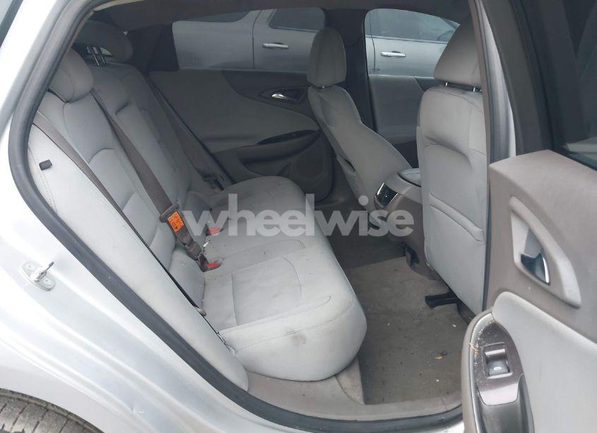 Photo 8 of 2017 Chevrolet Malibu 1LT (VIN 1G1ZE5ST9HF121382)