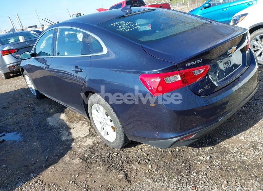 Photo 3 of 2017 Chevrolet Malibu 1LT (VIN 1G1ZE5ST9HF148436)