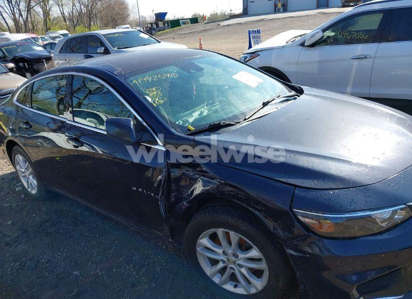 Photo 6 of 2017 Chevrolet Malibu 1LT (VIN 1G1ZE5ST9HF148436)