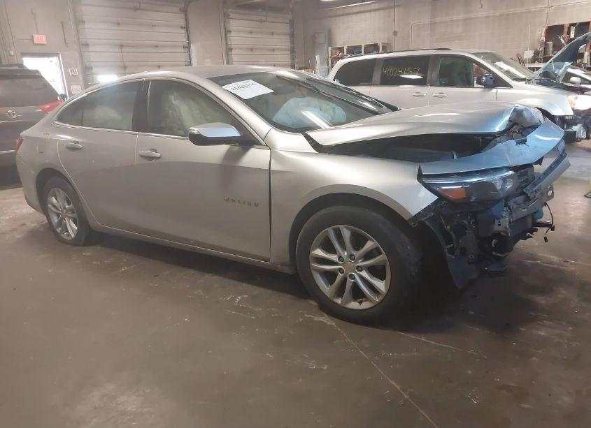 2017 Chevrolet Malibu 1LT (VIN 1G1ZE5ST9HF154480) main photo