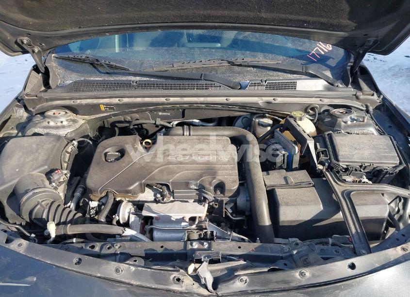 Photo 10 of 2017 Chevrolet Malibu 1LT (VIN 1G1ZE5ST9HF177161)