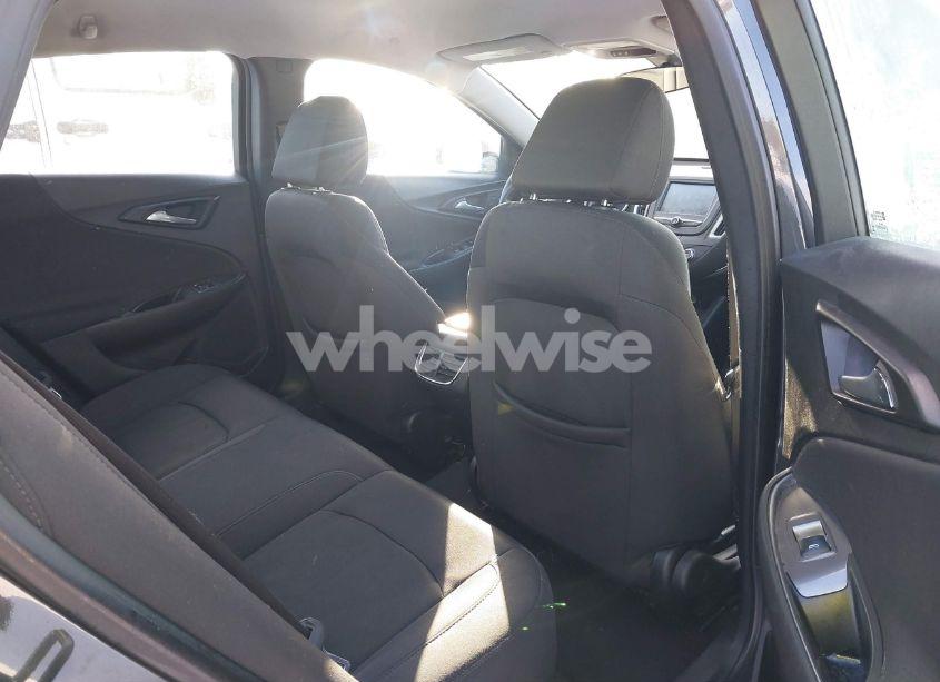 Photo 8 of 2017 Chevrolet Malibu 1LT (VIN 1G1ZE5ST9HF177161)