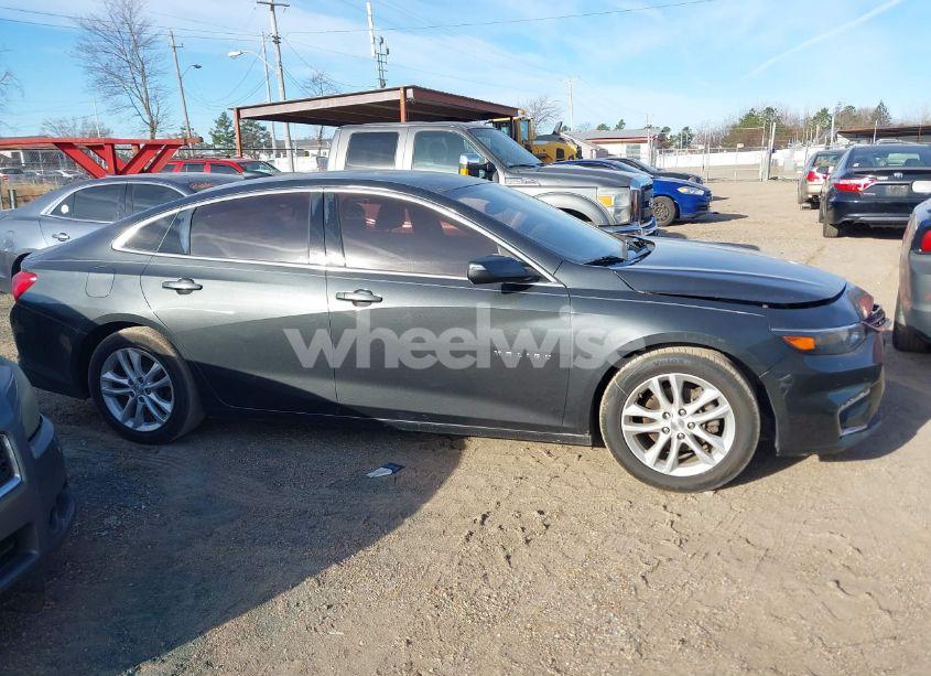 Photo 13 of 2017 Chevrolet Malibu 1LT (VIN 1G1ZE5ST9HF183199)