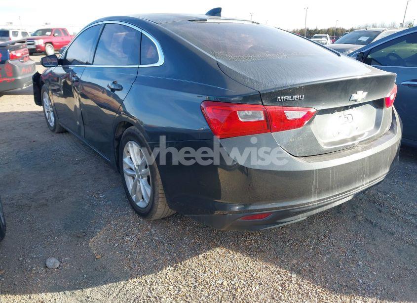 Photo 3 of 2017 Chevrolet Malibu 1LT (VIN 1G1ZE5ST9HF183199)