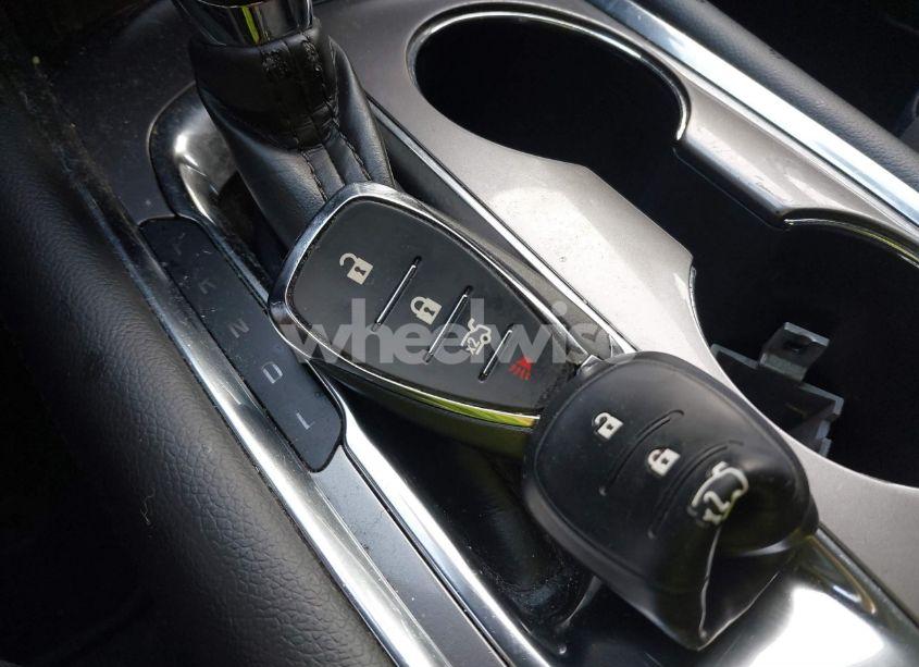 Photo 11 of 2017 Chevrolet Malibu 1LT (VIN 1G1ZE5ST9HF187284)