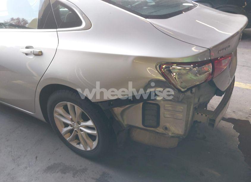 Photo 17 of 2017 Chevrolet Malibu 1LT (VIN 1G1ZE5ST9HF187284)