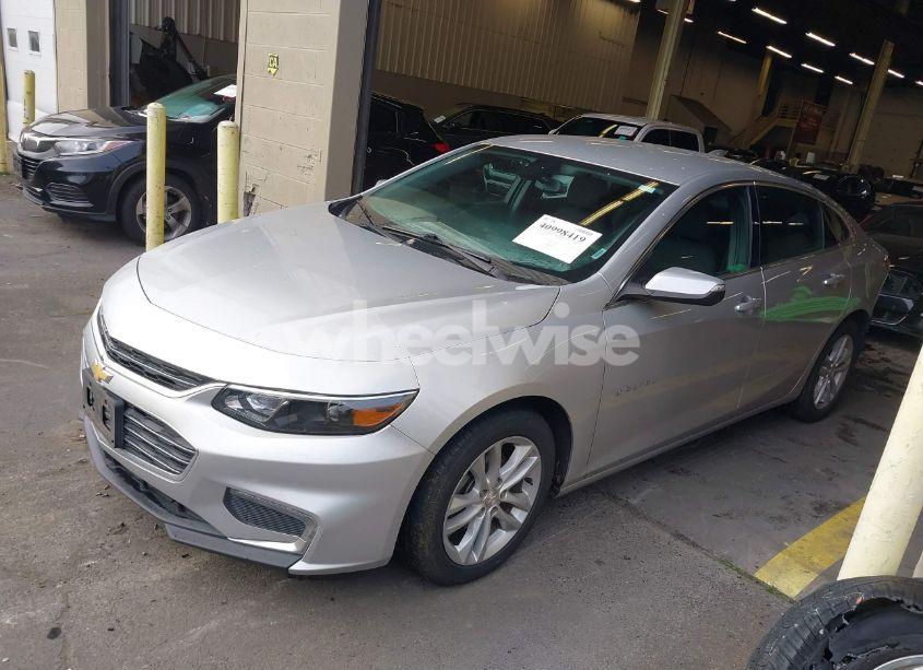 Photo 2 of 2017 Chevrolet Malibu 1LT (VIN 1G1ZE5ST9HF187284)