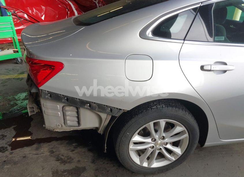 Photo 21 of 2017 Chevrolet Malibu 1LT (VIN 1G1ZE5ST9HF187284)