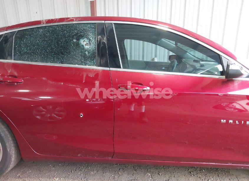 Photo 13 of 2017 Chevrolet Malibu 1LT (VIN 1G1ZE5ST9HF194560)