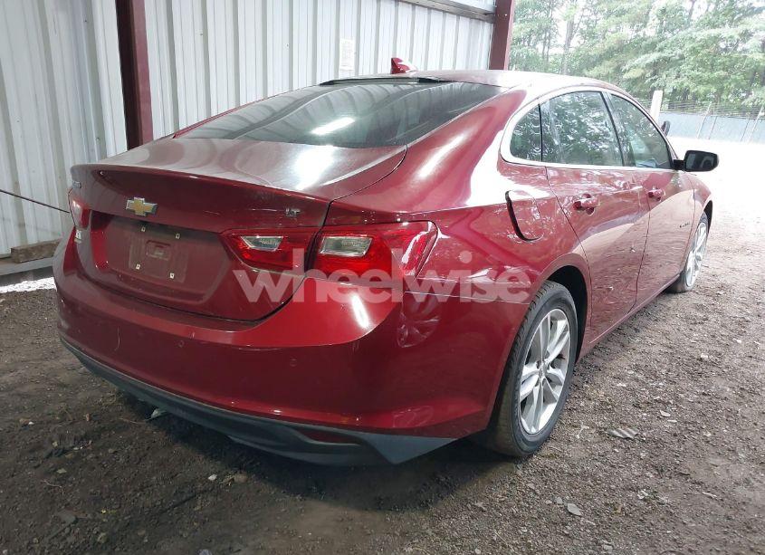 Photo 4 of 2017 Chevrolet Malibu 1LT (VIN 1G1ZE5ST9HF194560)