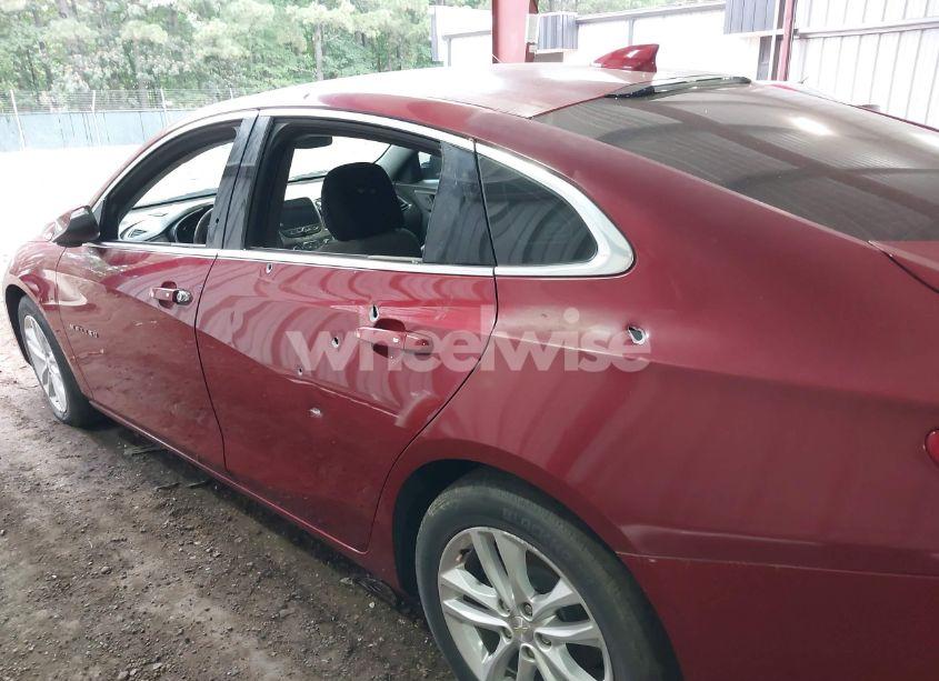 Photo 6 of 2017 Chevrolet Malibu 1LT (VIN 1G1ZE5ST9HF194560)