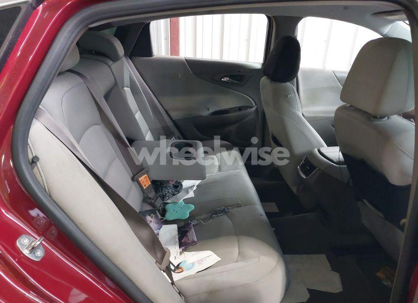 Photo 8 of 2017 Chevrolet Malibu 1LT (VIN 1G1ZE5ST9HF194560)