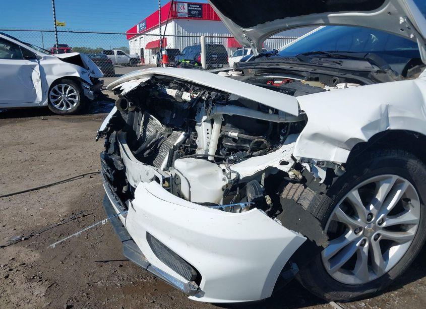 Photo 6 of 2017 Chevrolet Malibu 1LT (VIN 1G1ZE5ST9HF201104)