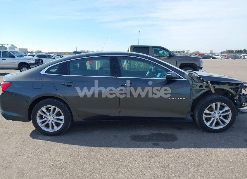 Photo 14 of 2017 Chevrolet Malibu 1LT (VIN 1G1ZE5ST9HF206089)