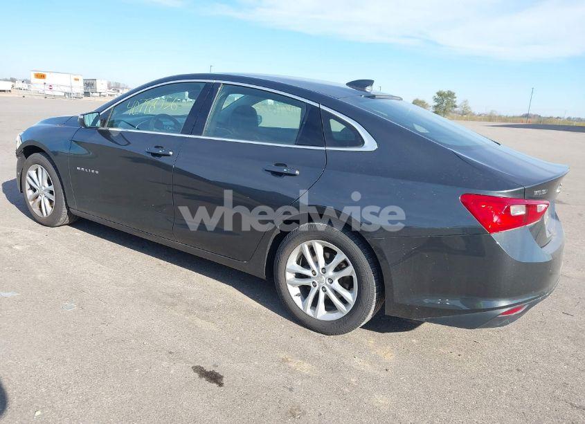 Photo 3 of 2017 Chevrolet Malibu 1LT (VIN 1G1ZE5ST9HF206089)