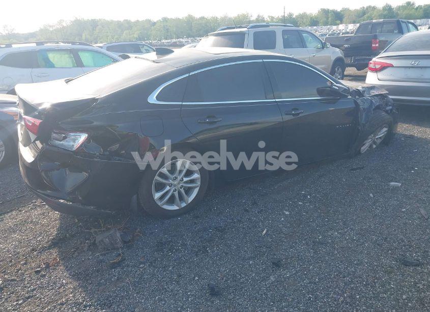 Photo 4 of 2017 Chevrolet Malibu 1LT (VIN 1G1ZE5ST9HF251162)