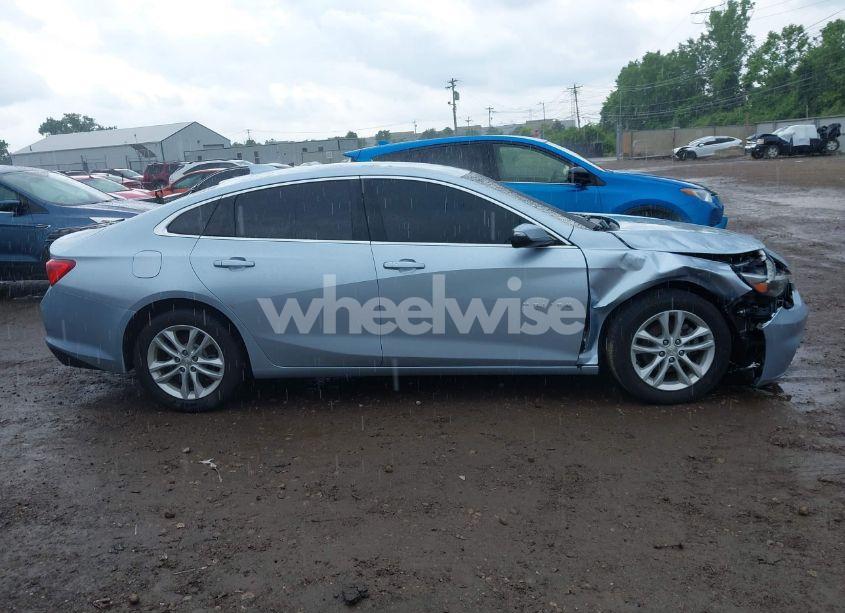 Photo 13 of 2017 Chevrolet Malibu 1LT (VIN 1G1ZE5ST9HF252022)