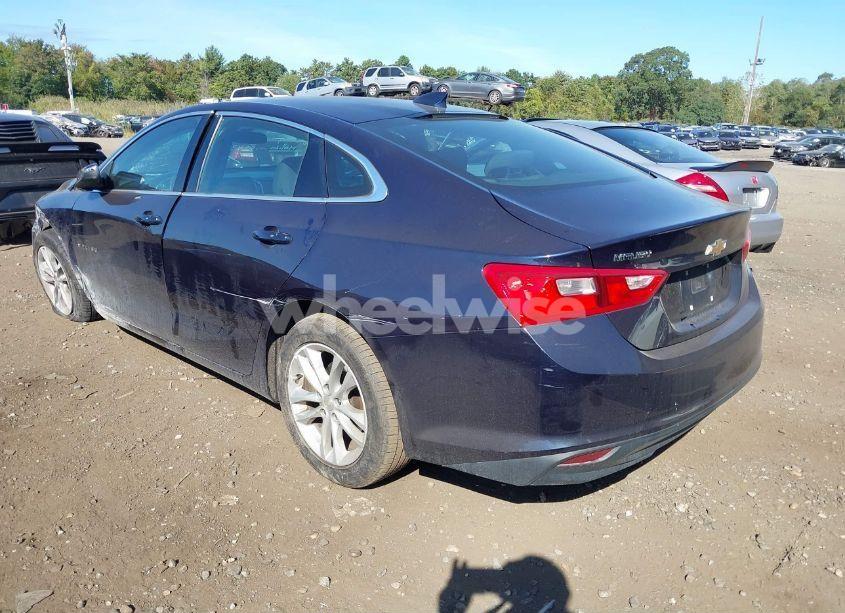 Photo 3 of 2016 Chevrolet Malibu 1LT (VIN 1G1ZE5STXGF170248)