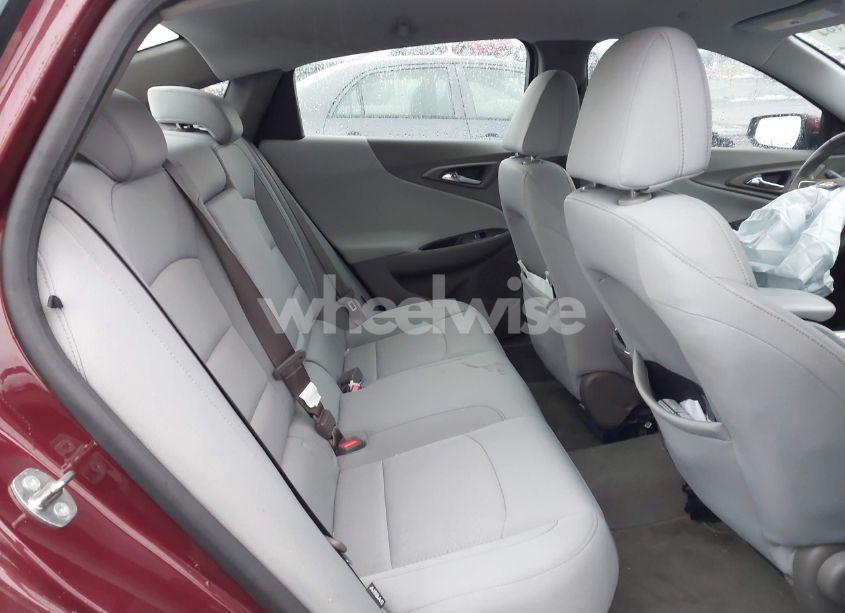 Photo 8 of 2016 Chevrolet Malibu 1LT (VIN 1G1ZE5STXGF181136)