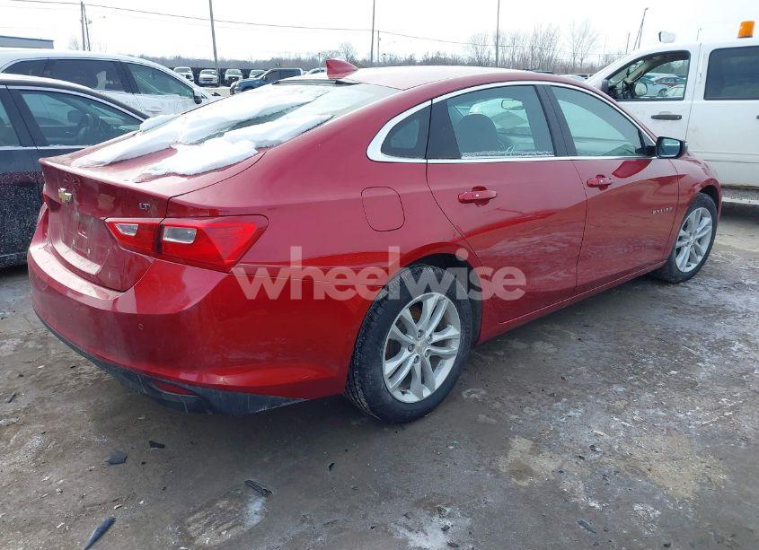 Photo 4 of 2016 Chevrolet Malibu 1LT (VIN 1G1ZE5STXGF226169)